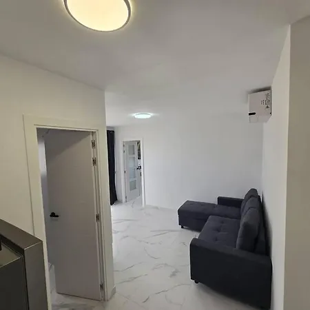 Apartment Dream 1 Bedroom Terrace Dining Pool