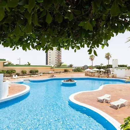 Dream 1 Bedroom Terrace Dining Pool Apartment